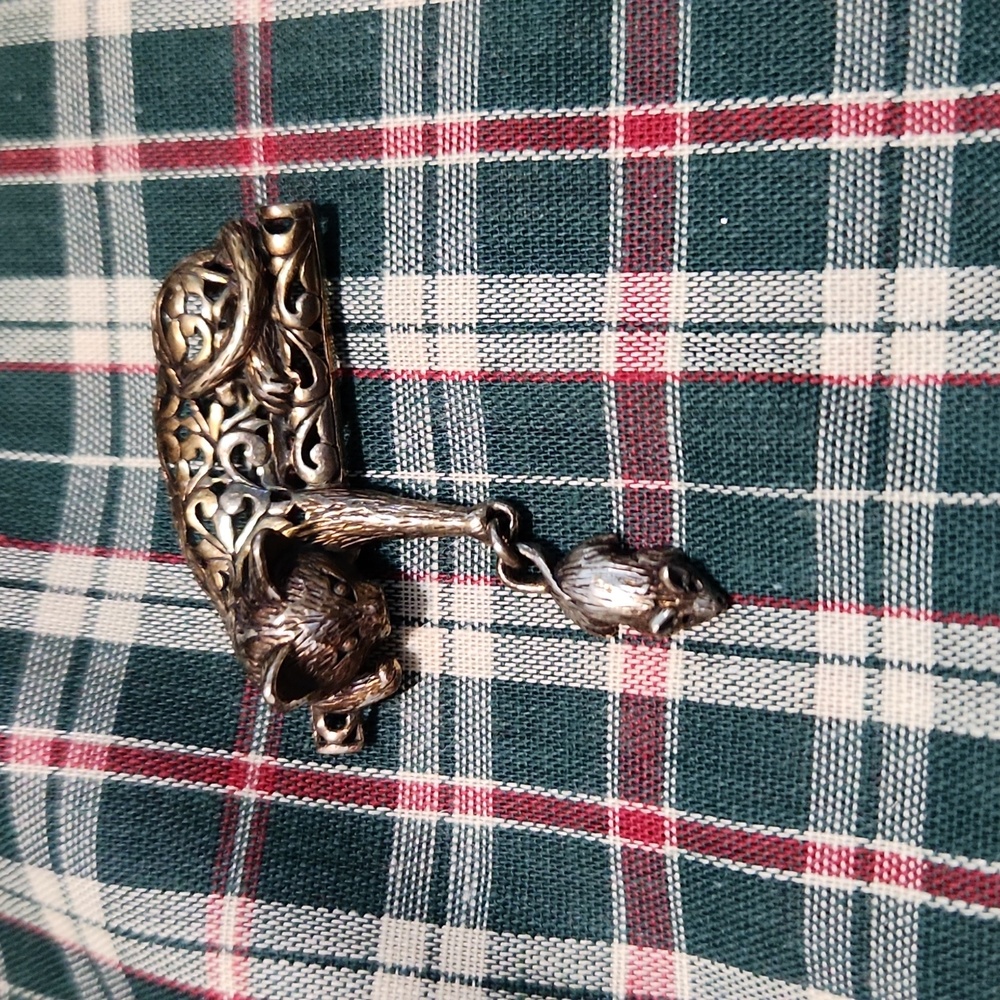Vintage Jezlaine Sterling Silver Dangling Cat and Mouse Brooche